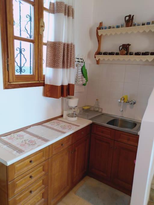 Explore Aegina Island Souvala Extérieur photo